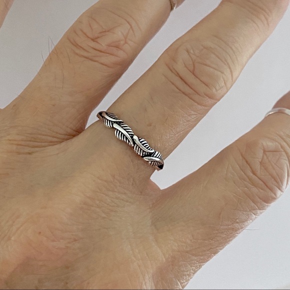 Sterling Silver Little Four Leaf Ring, Silver Rings, Tree of Life, Leaves, Trees - Picture 12 of 12